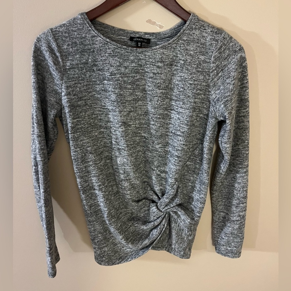 Dynamite gray long sleeves top